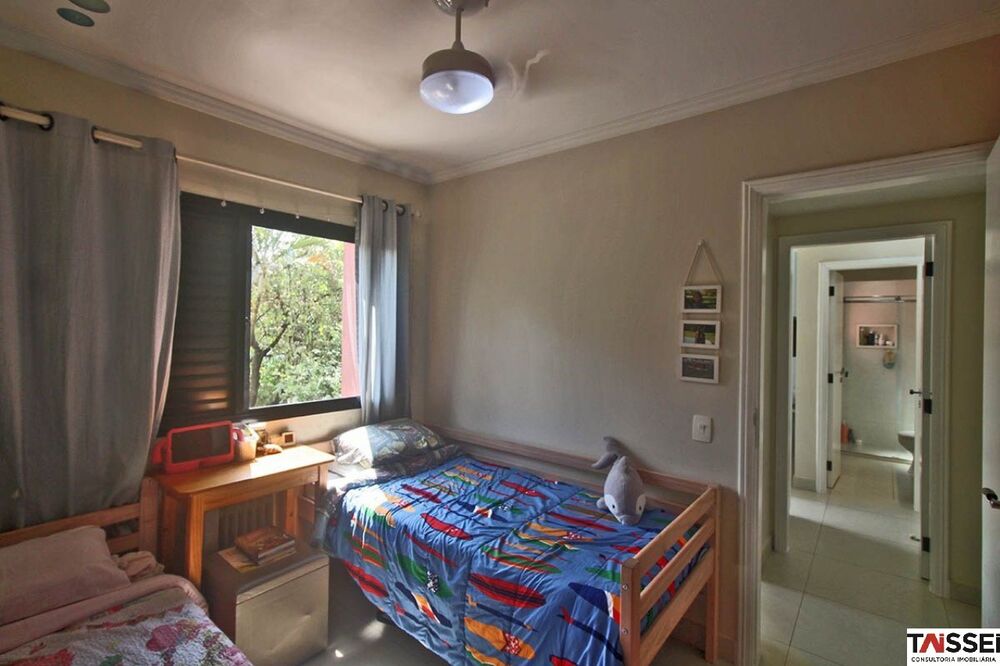 Apartamento à venda com 3 quartos, 80m² - Foto 2