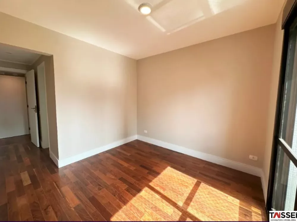 Apartamento à venda com 4 quartos, 195m² - Foto 12