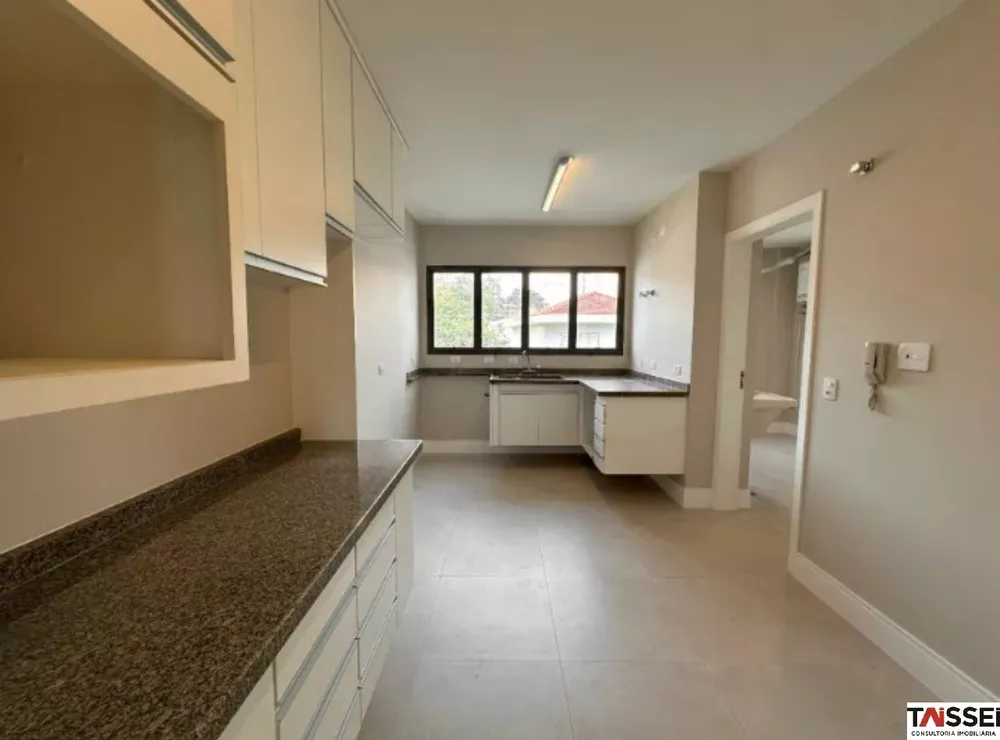 Apartamento à venda com 4 quartos, 195m² - Foto 6