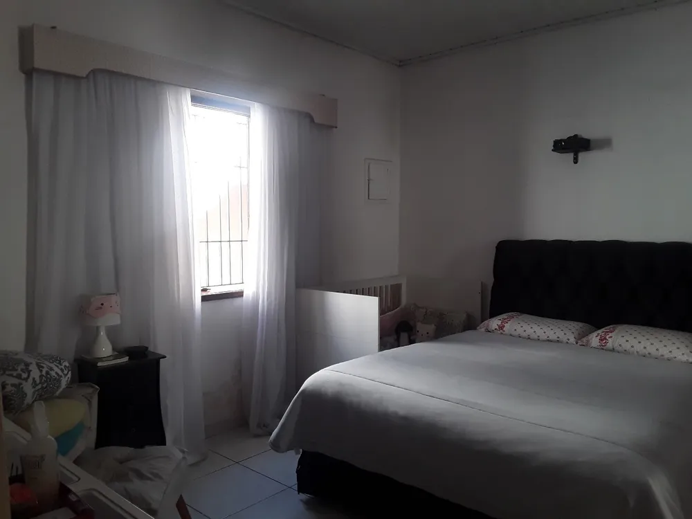 Casa, 3 quartos, 203 m² - Foto 2