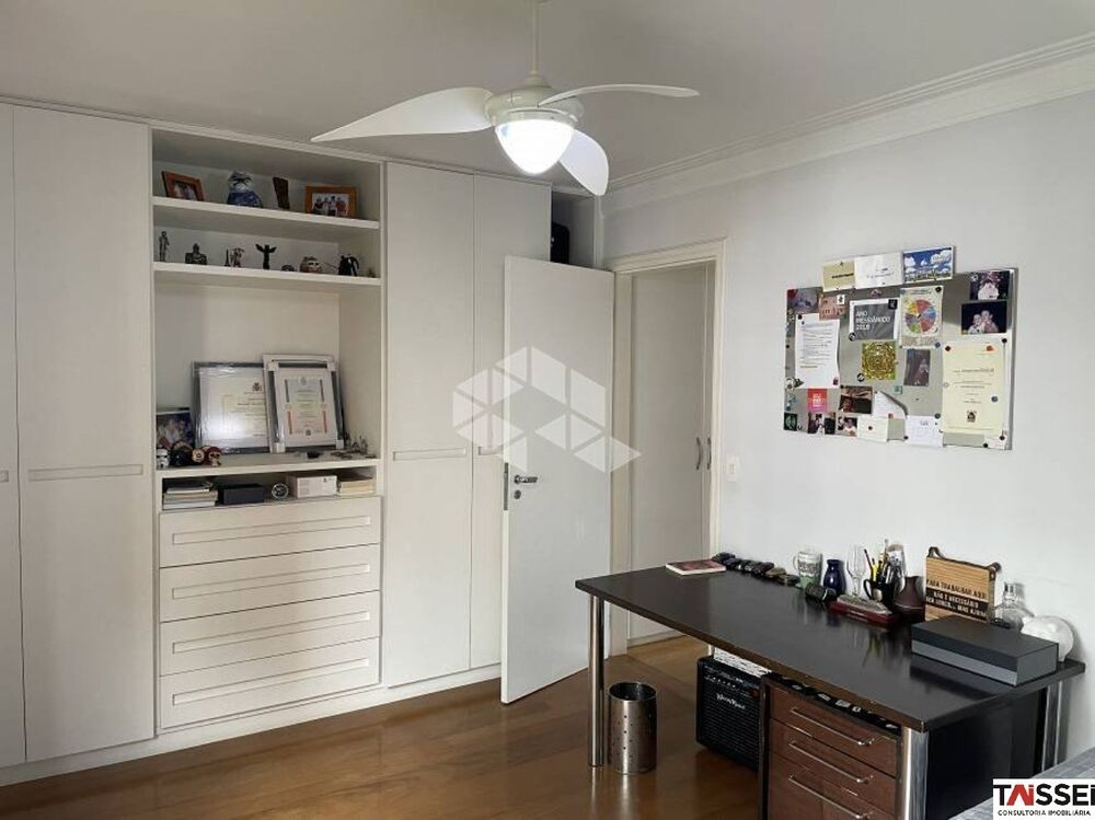 Apartamento, 3 quartos, 530 m² - Foto 2