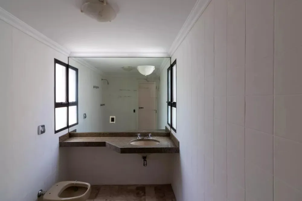 Apartamento, 3 quartos, 240 m² - Foto 1