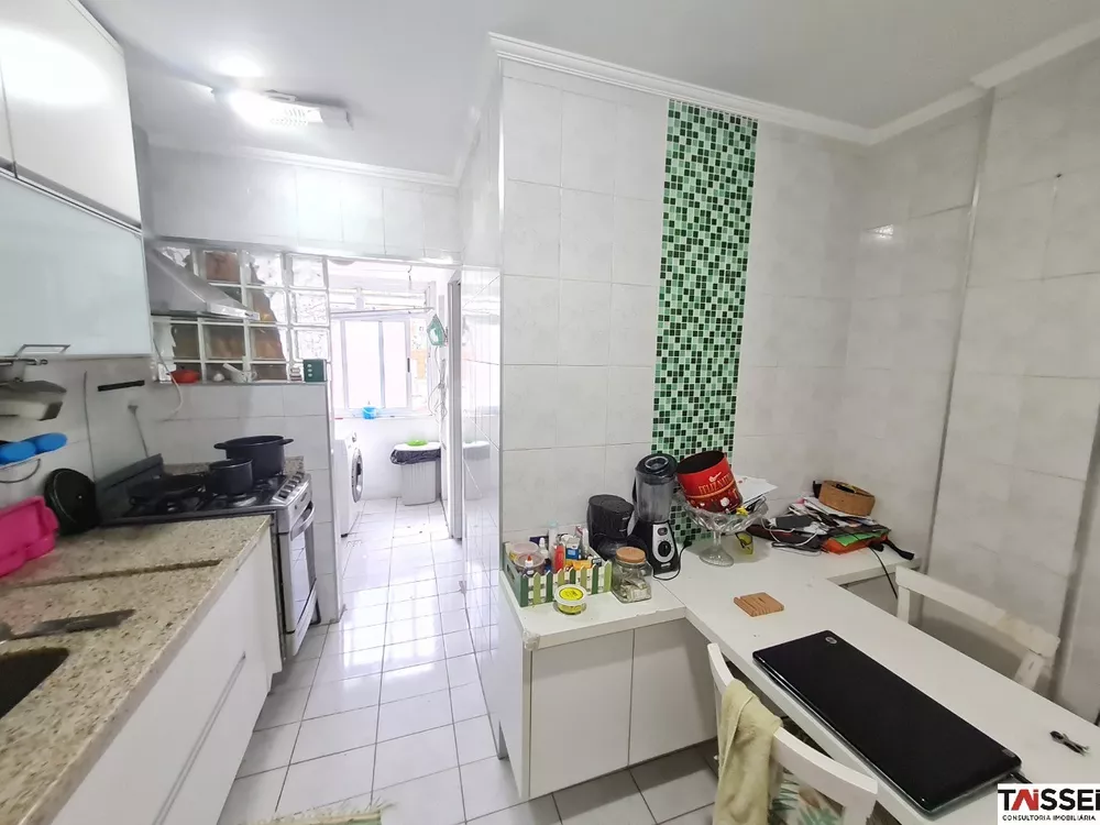 Apartamento à venda com 2 quartos, 64m² - Foto 7