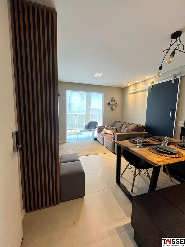 Apartamento à venda com 2 quartos, 60m² - Foto 1