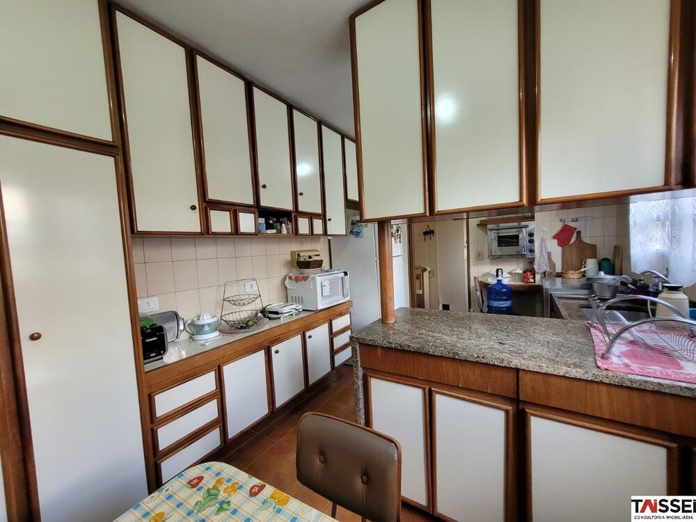 Apartamento à venda com 3 quartos, 160m² - Foto 3