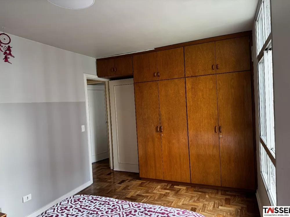 Apartamento à venda com 4 quartos, 134m² - Foto 2