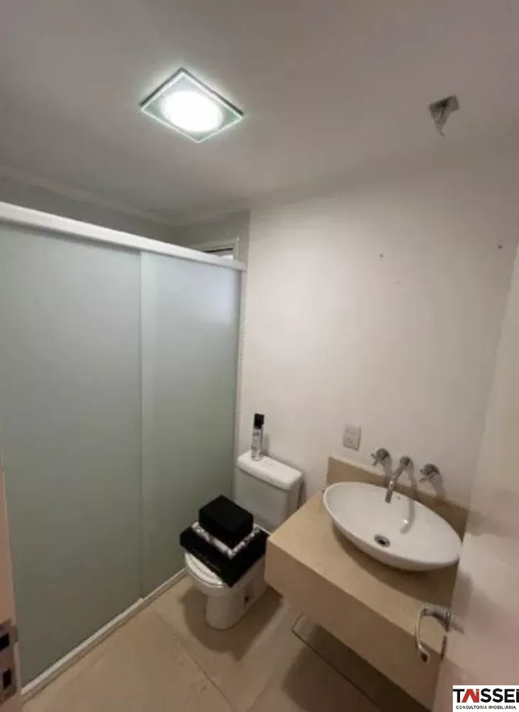 Apartamento à venda com 2 quartos, 70m² - Foto 2