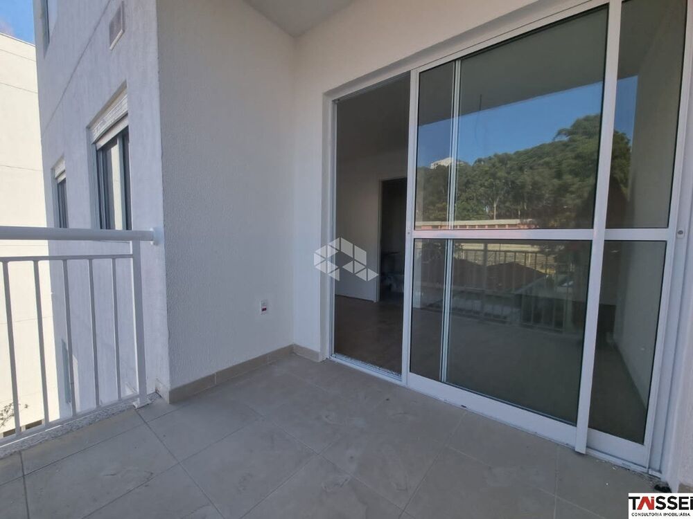 Apartamento à venda com 2 quartos, 66m² - Foto 1