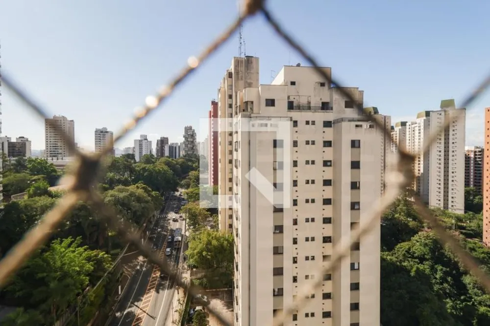 Apartamento, 3 quartos, 245 m² - Foto 2