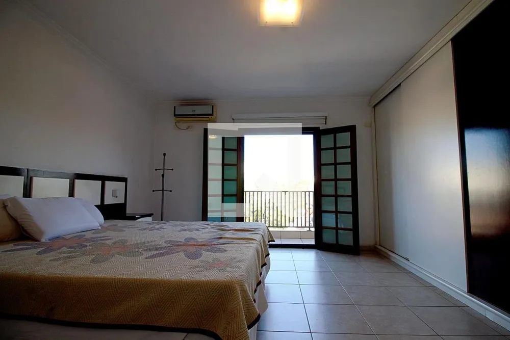 Casa, 3 quartos, 219 m² - Foto 3