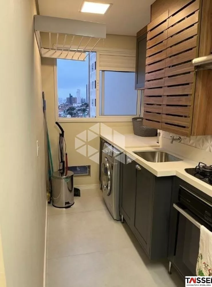 Apartamento à venda com 2 quartos, 67m² - Foto 2