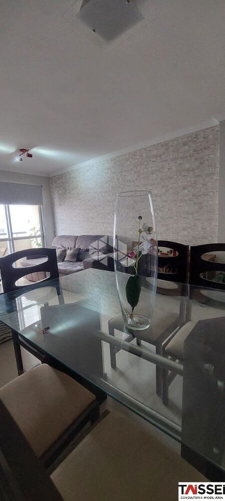 Apartamento à venda com 3 quartos, 75m² - Foto 1