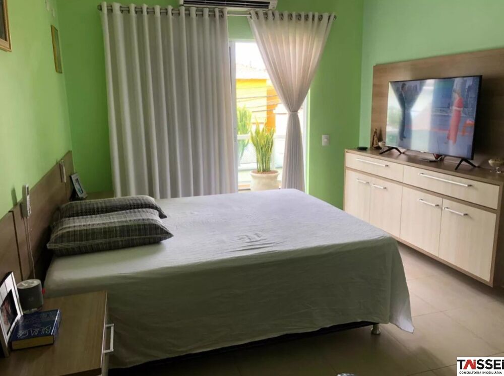 Casa, 4 quartos, 279 m² - Foto 2