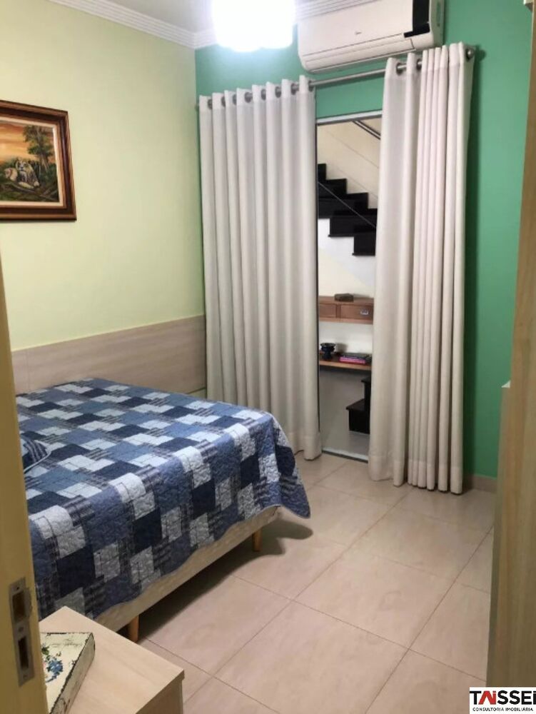 Casa, 4 quartos, 279 m² - Foto 1