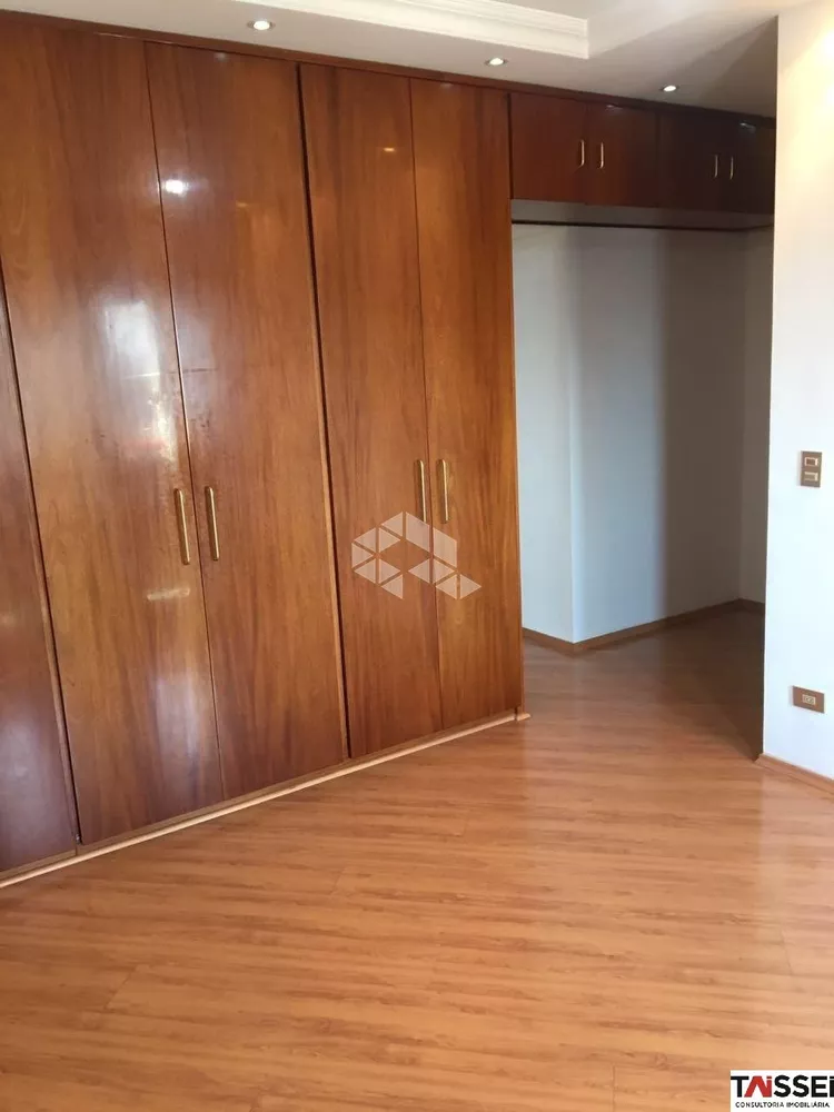 Apartamento à venda com 3 quartos, 124m² - Foto 10