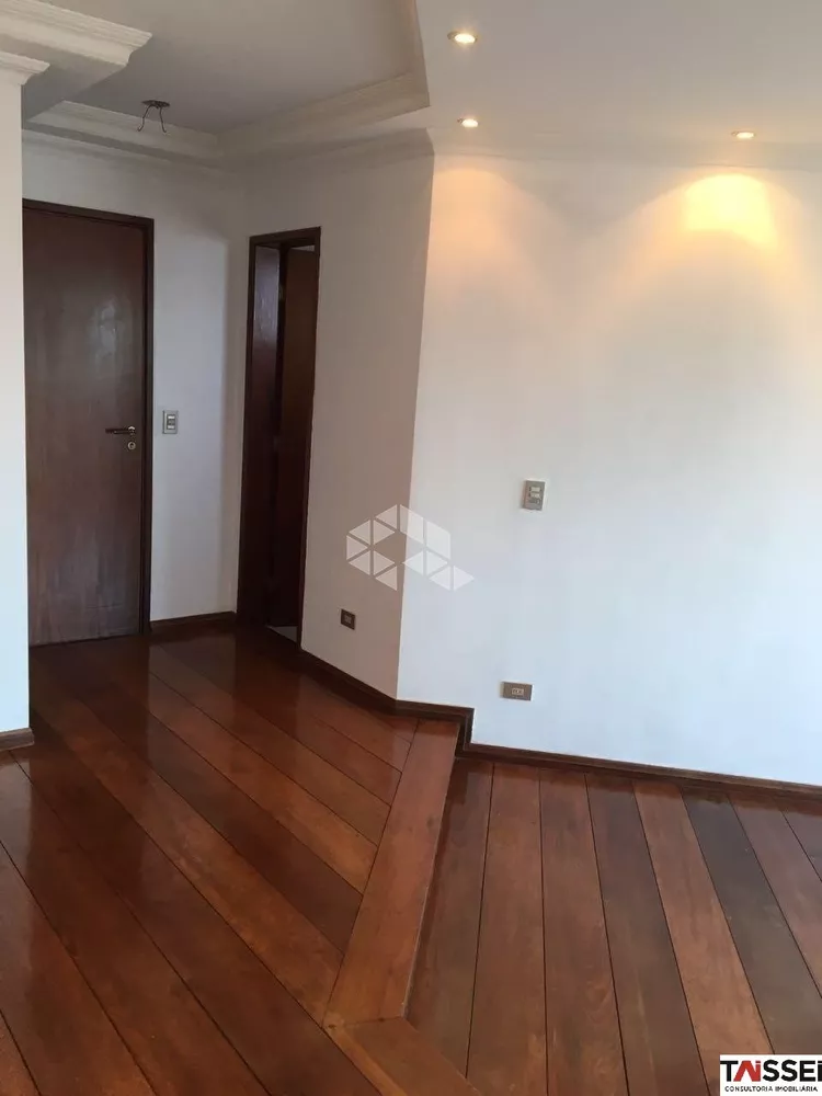 Apartamento à venda com 3 quartos, 124m² - Foto 4