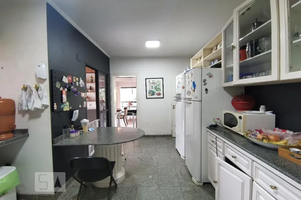 Apartamento, 3 quartos, 230 m² - Foto 1