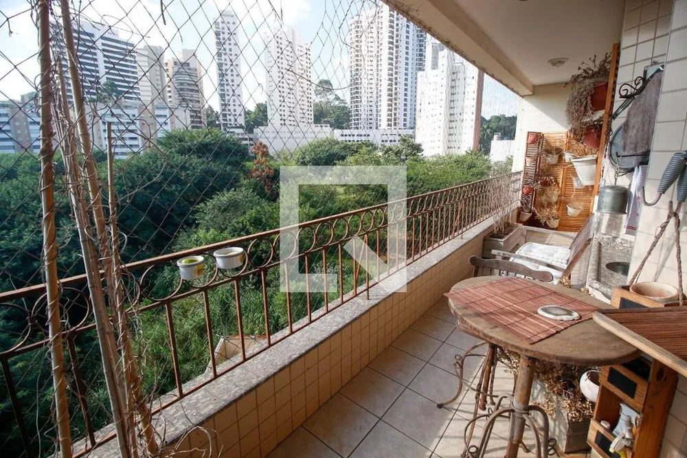 Apartamento, 3 quartos, 150 m² - Foto 2