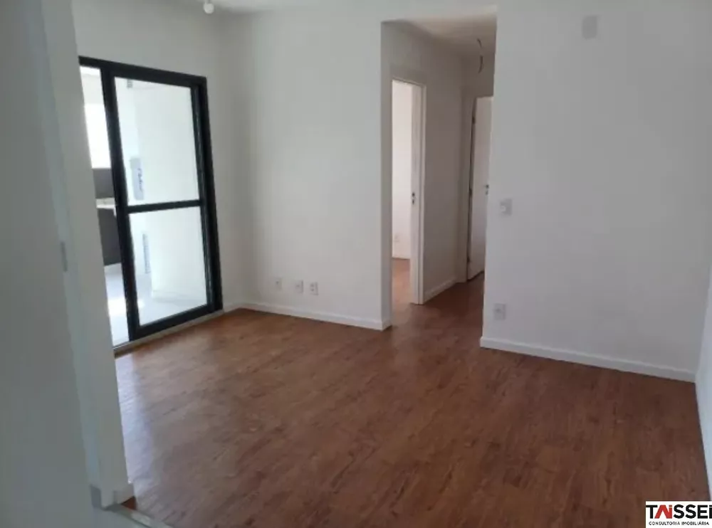 Apartamento à venda com 2 quartos, 63m² - Foto 2