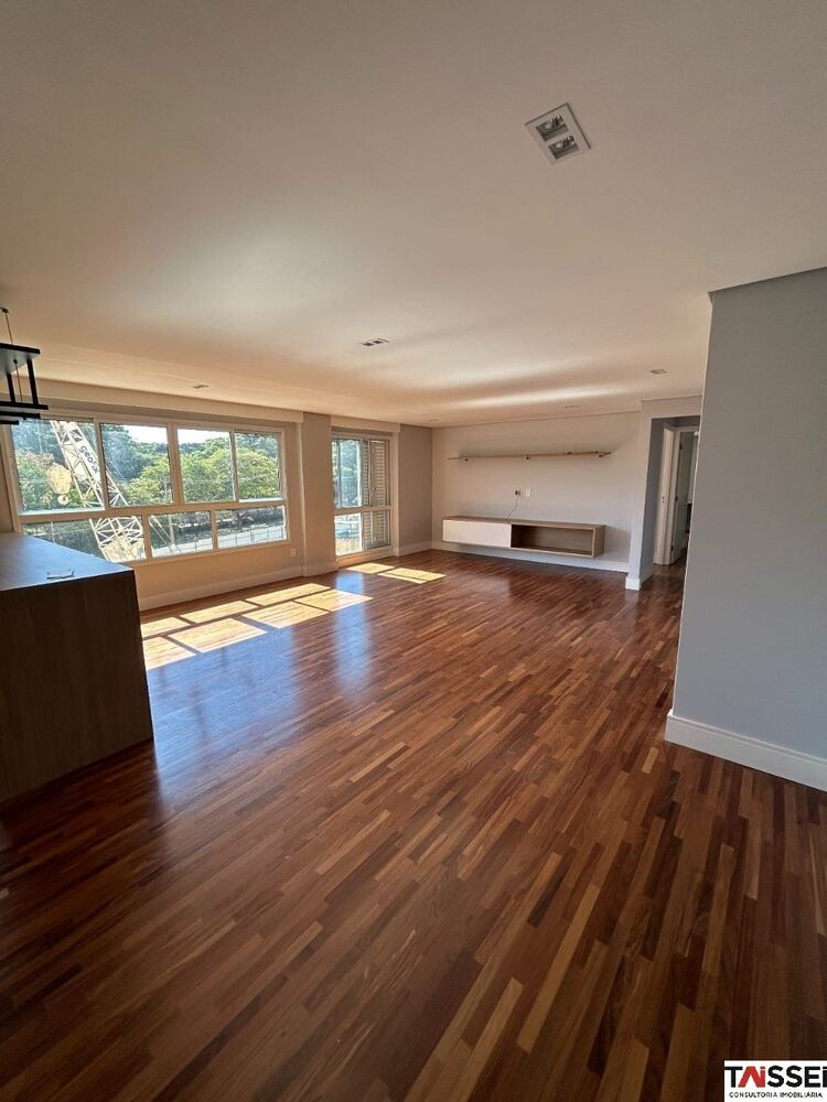 Apartamento à venda com 2 quartos, 120m² - Foto 1