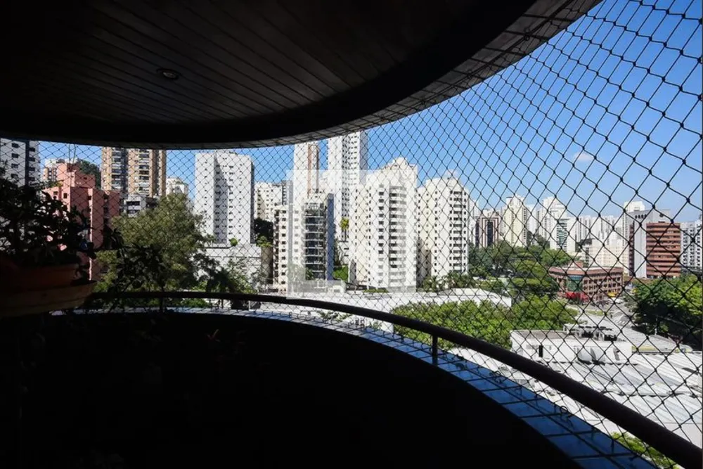 Apartamento, 3 quartos, 140 m² - Foto 2