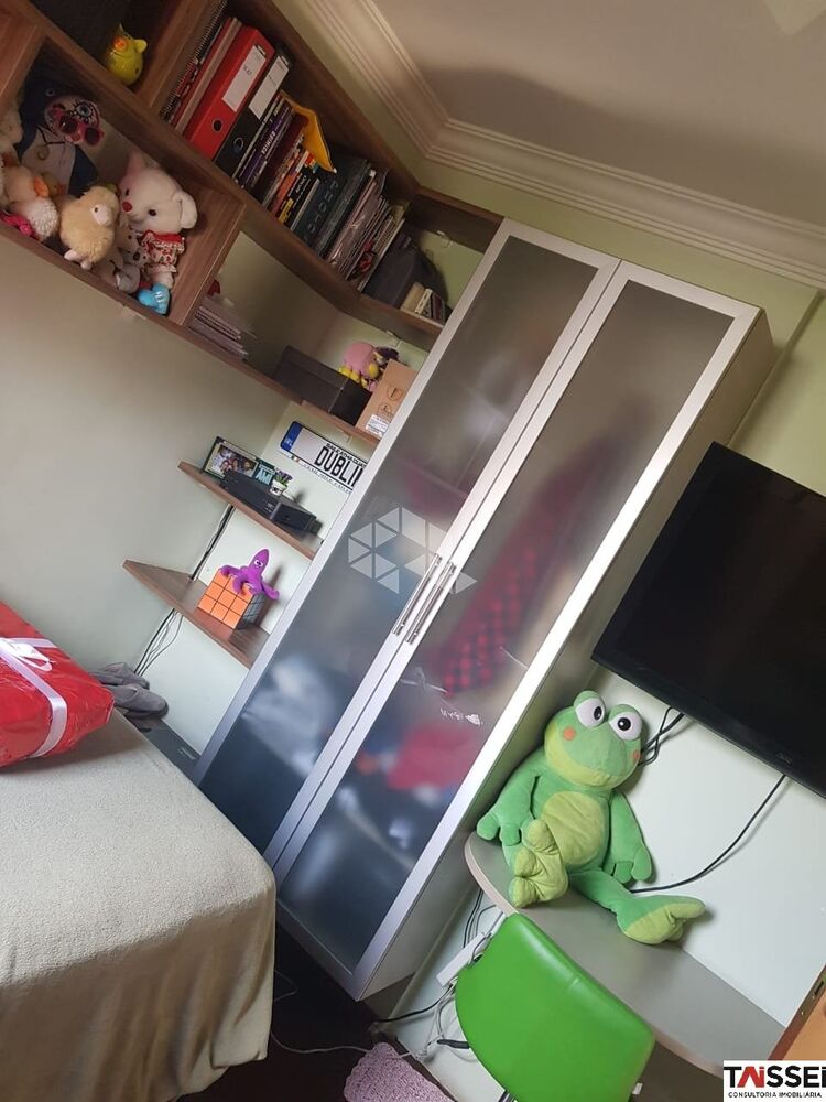 Apartamento à venda com 2 quartos, 79m² - Foto 2