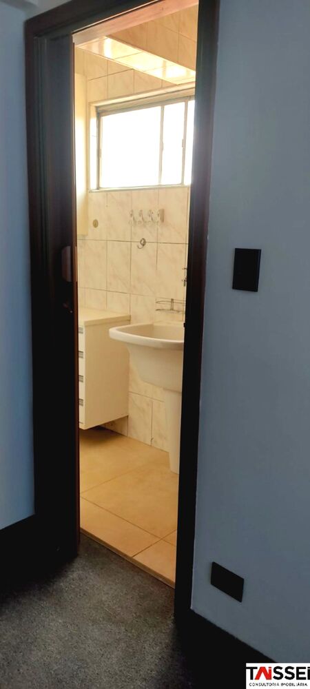 Apartamento à venda com 2 quartos, 75m² - Foto 4