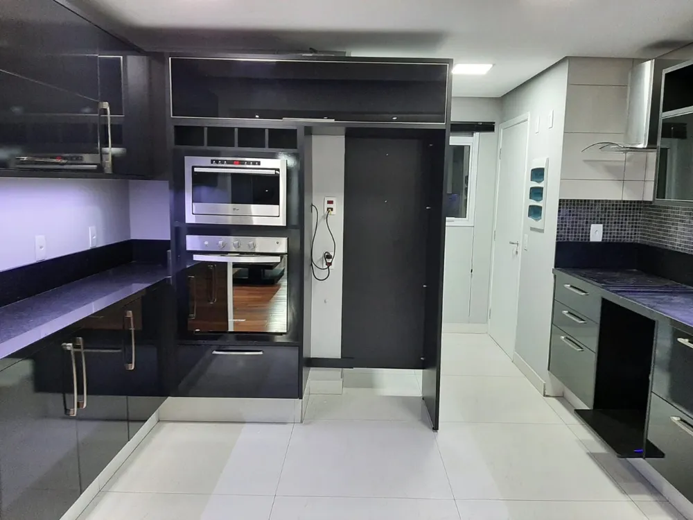 Apartamento, 3 quartos, 190 m² - Foto 1