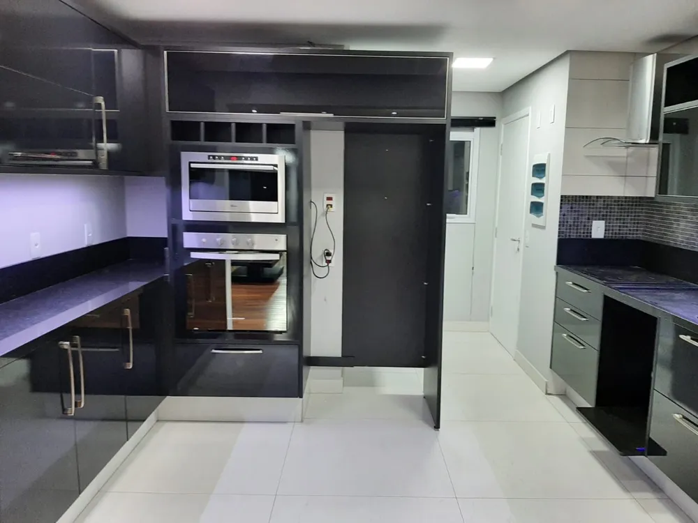 Apartamento, 3 quartos, 190 m² - Foto 3