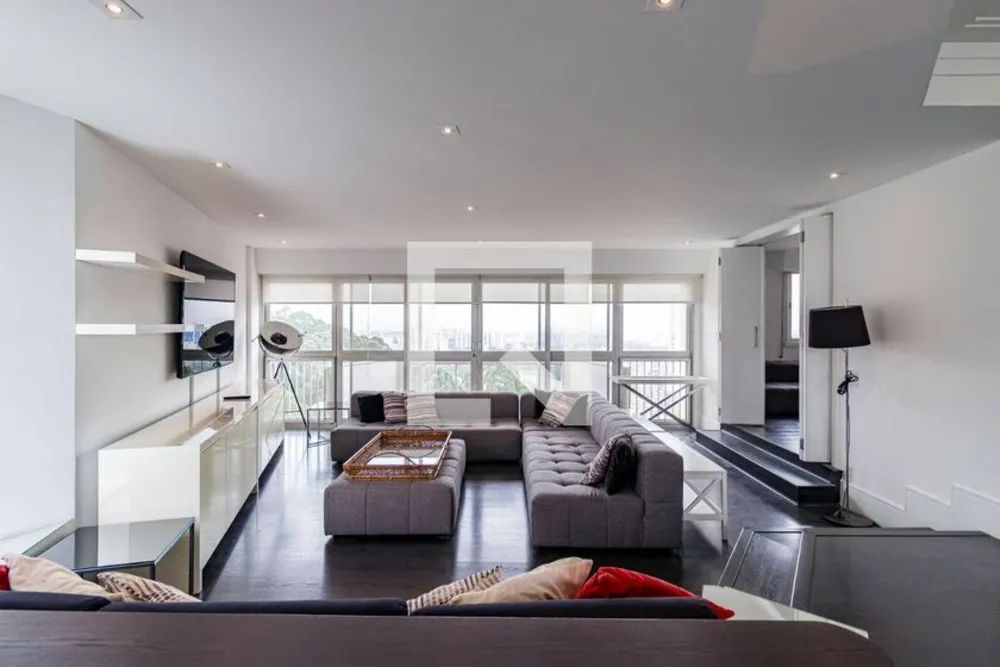 Apartamento, 3 quartos, 220 m² - Foto 2