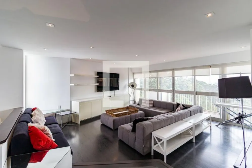 Apartamento, 3 quartos, 220 m² - Foto 1