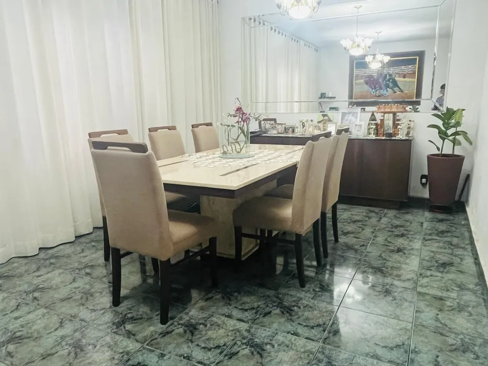 Casa, 4 quartos, 328 m² - Foto 8