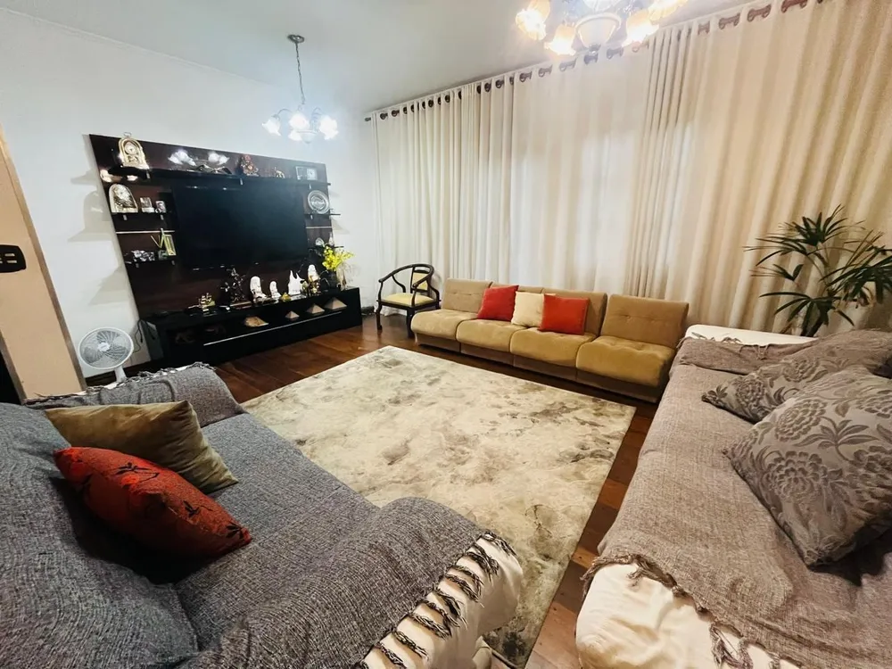 Casa, 4 quartos, 328 m² - Foto 2