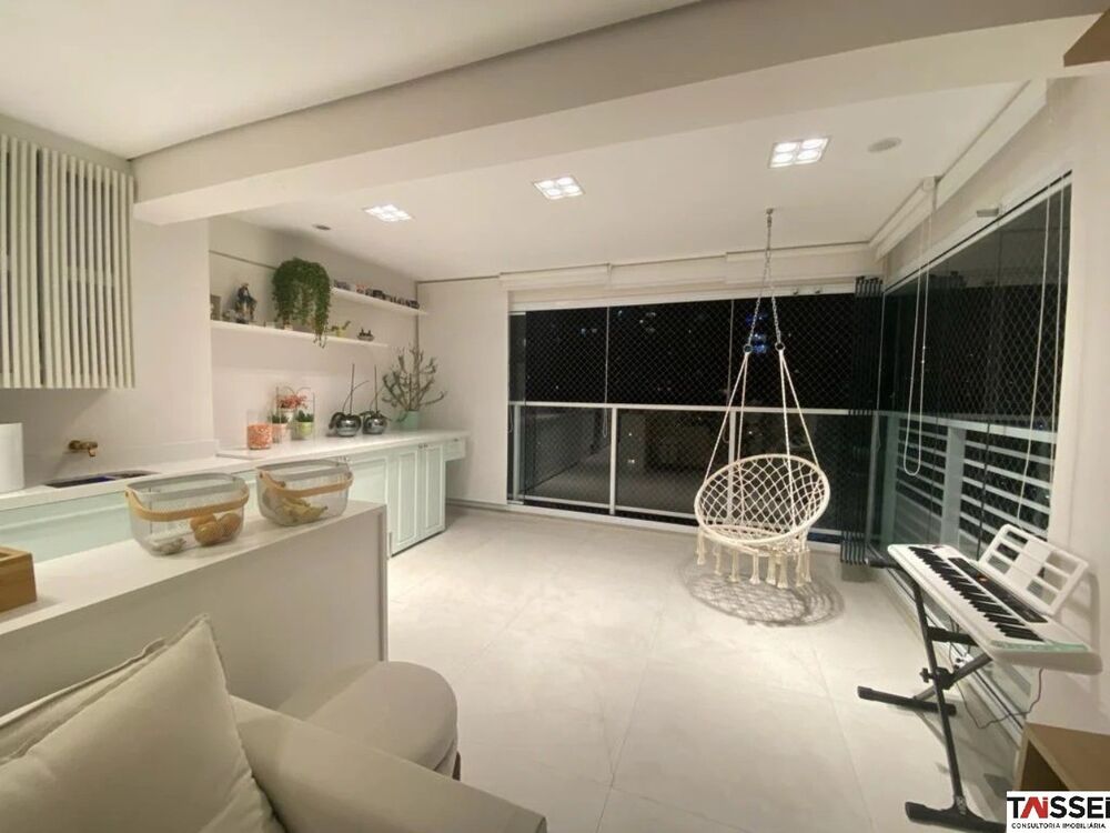Apartamento à venda com 2 quartos, 68m² - Foto 1