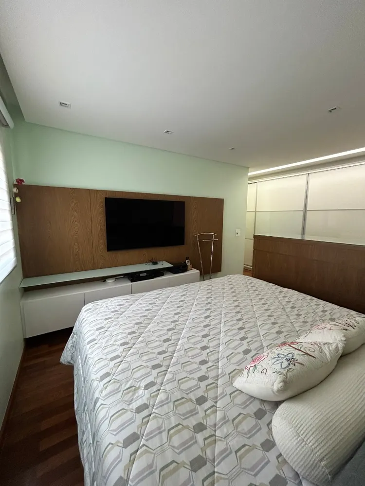 Apartamento, 3 quartos, 205 m² - Foto 1