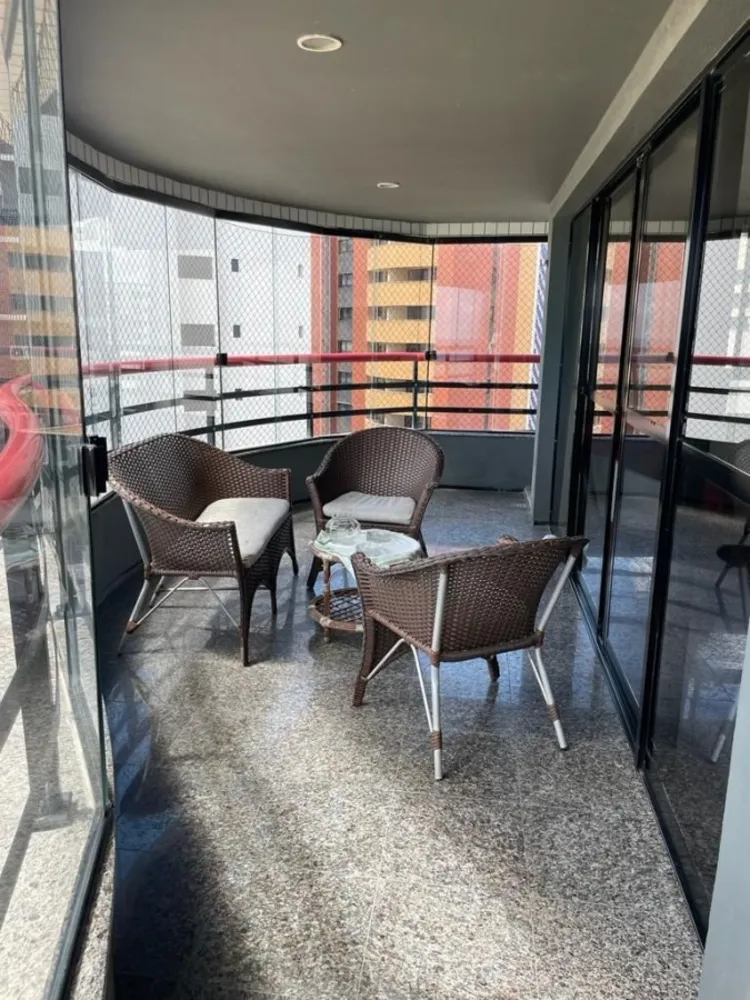 Apartamento, 3 quartos, 225 m² - Foto 1