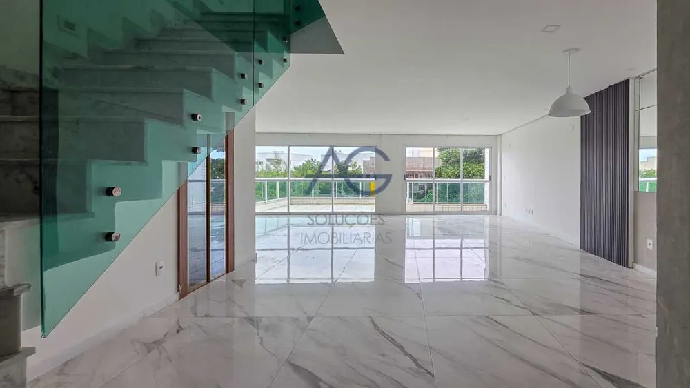 Cobertura, 3 quartos, 210 m² - Foto 1