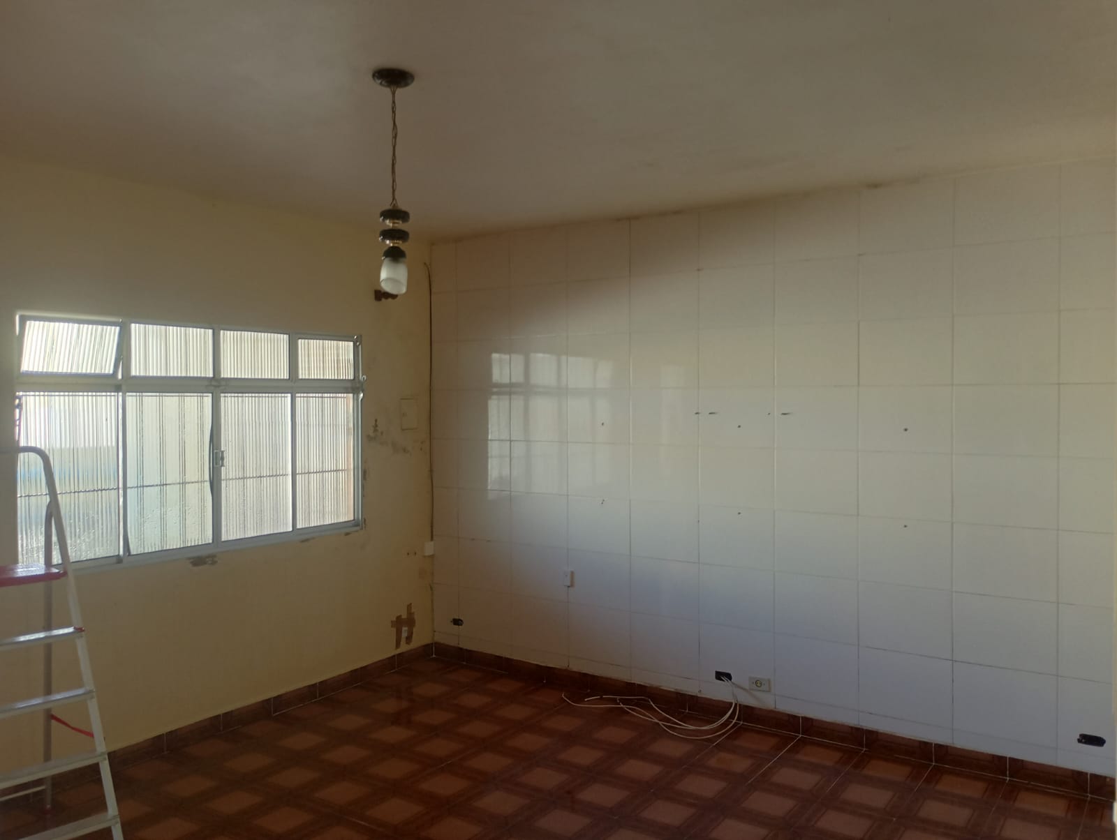 Casa à venda com 3 quartos, 72m² - Foto 9