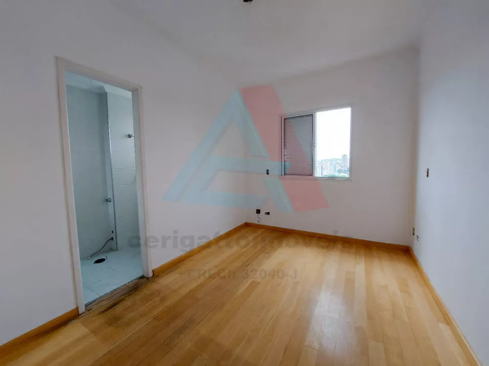 Apartamento à venda com 3 quartos, 67m² - Foto 2