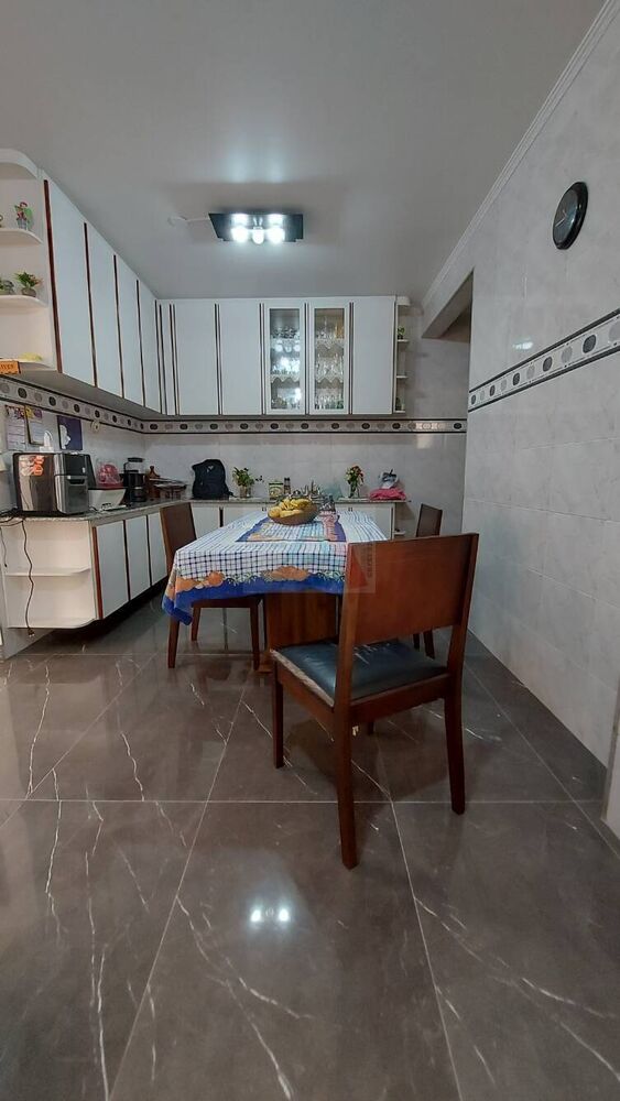 Casa, 3 quartos, 409 m² - Foto 1