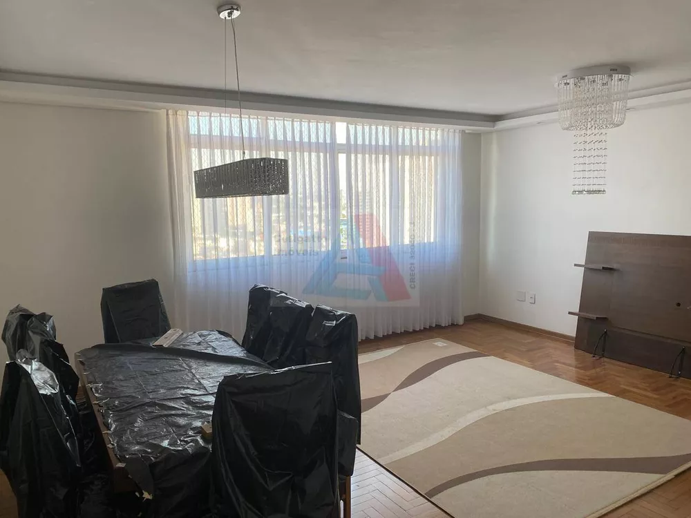 Apartamento à venda com 3 quartos, 140m² - Foto 1