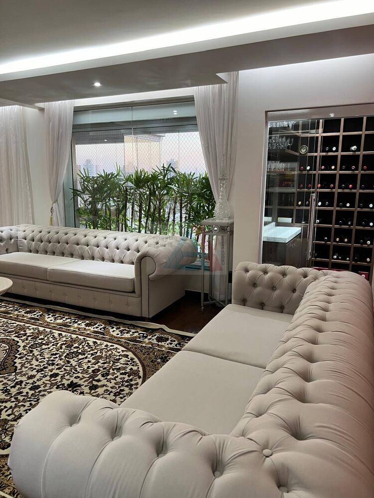 Apartamento à venda com 3 quartos, 227m² - Foto 2