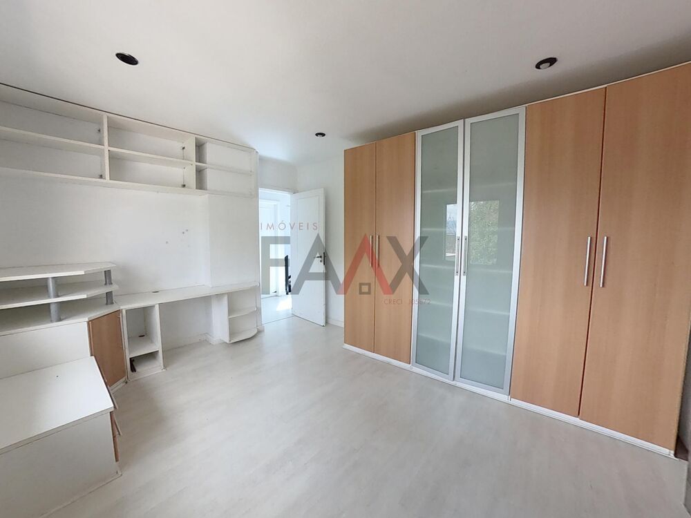 Sobrado à venda com 3 quartos, 248m² - Foto 18