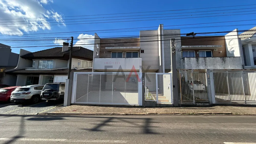 Sobrado, 2 quartos, 200 m² - Foto 1