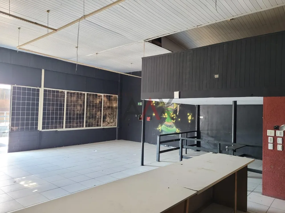 Sala-Conjunto, 200 m² - Foto 1