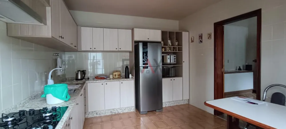 Casa, 3 quartos, 168 m² - Foto 2