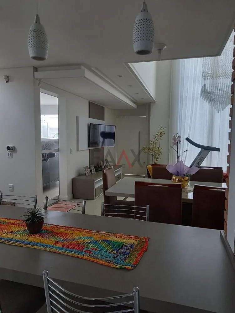 Sobrado, 3 quartos, 243 m² - Foto 6