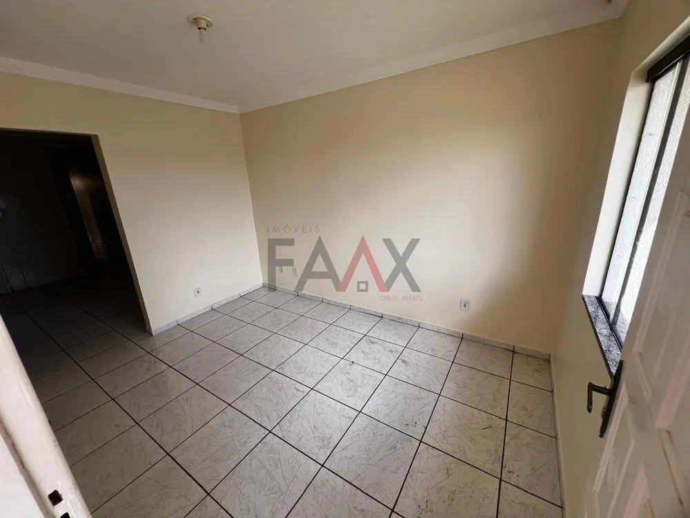 Casa, 2 quartos, 188 m² - Foto 2