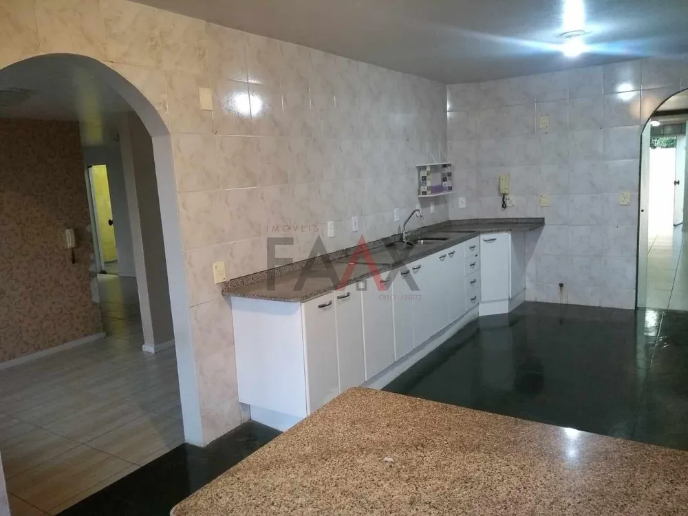 Casa, 2 quartos, 221 m² - Foto 1