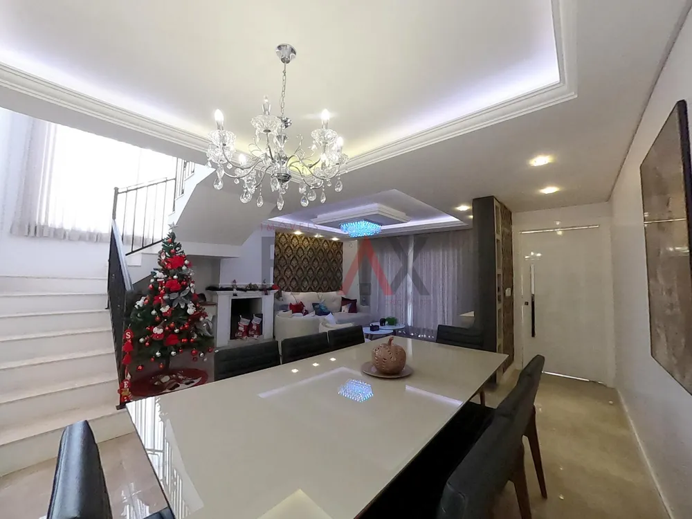 Sobrado, 2 quartos, 227 m² - Foto 1